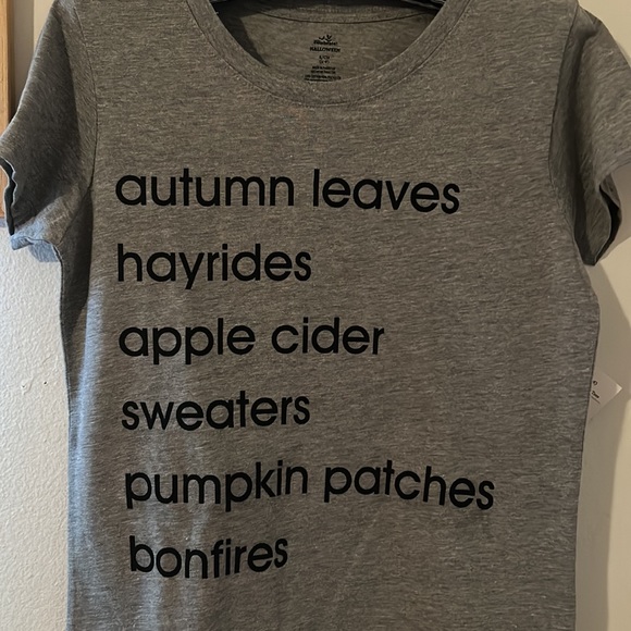 Halloween Fall t-shirt - Picture 2 of 4